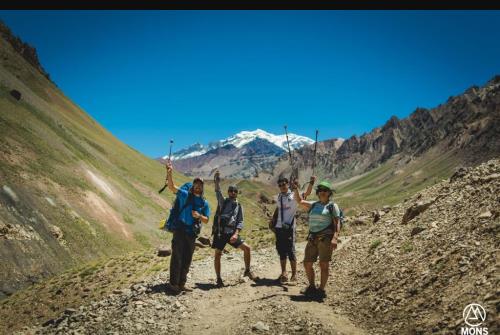 Trekking de Montaña - Ascenso   Mons Actividades  